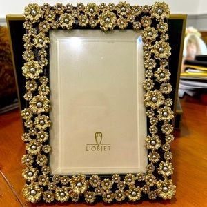 L’Objet 5 X 7 Pearl Flower Frame